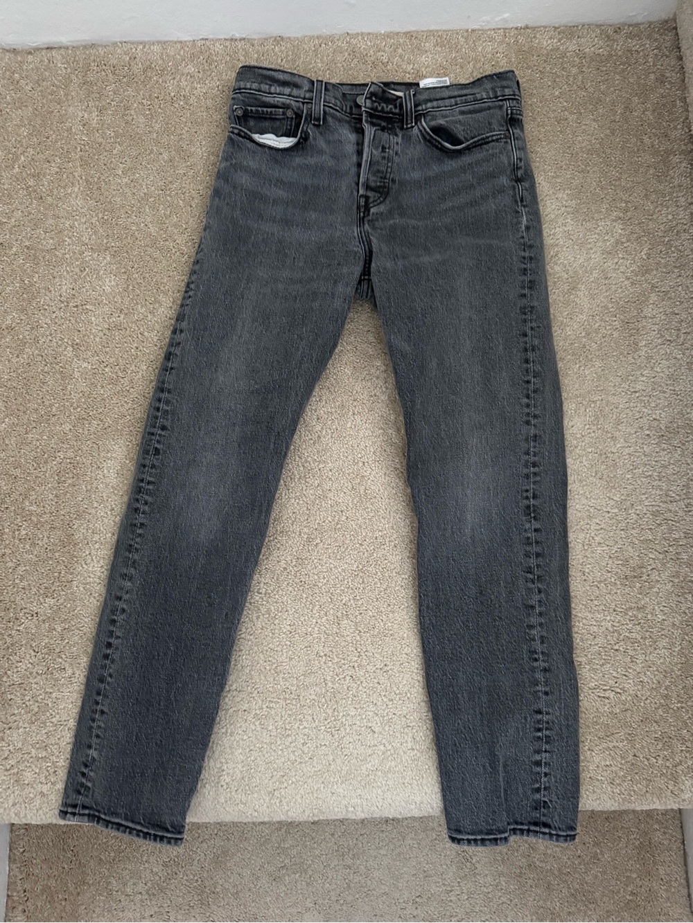 Levi's Straight Leg Jeans in Washed Black